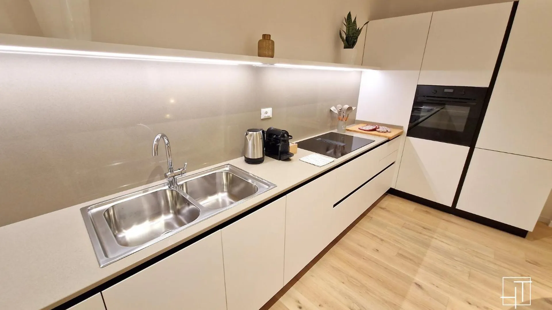 Ht - Luxury Suite In Piazza Del Santo Падуя 0*,